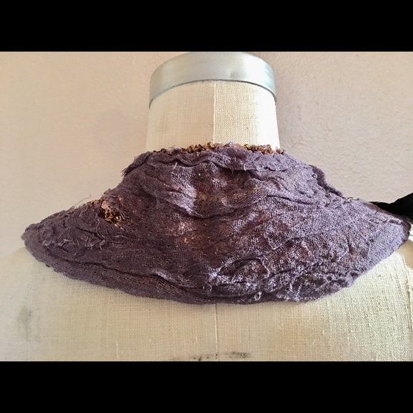 Collar - Picture 6 of 8